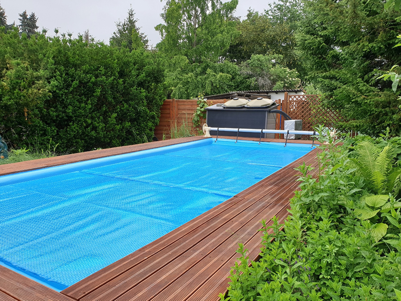 Schwimmbad&shy;technik bei Muster Elektro in Musterstadt